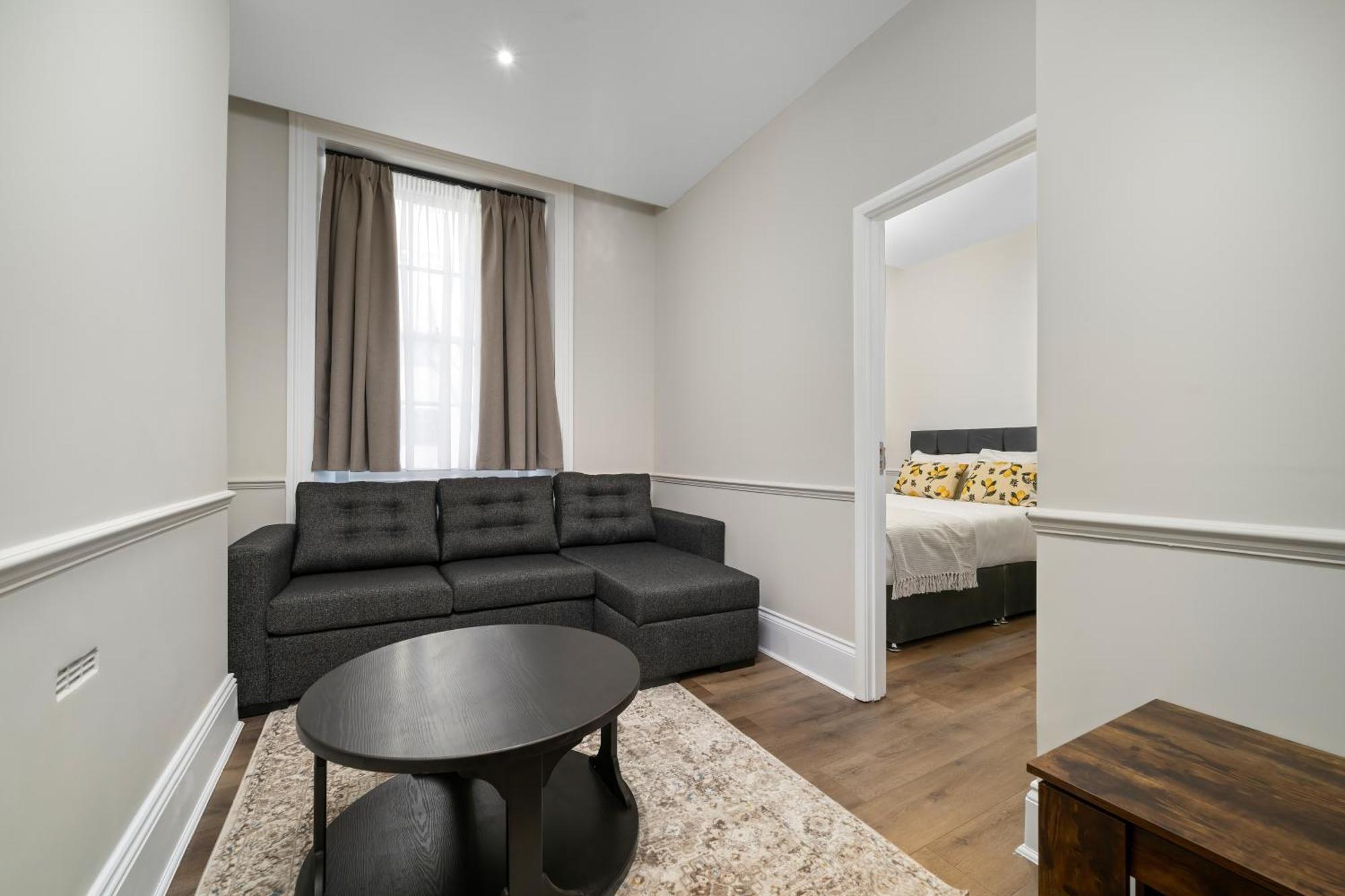 Xx - Fitzrovia Modern